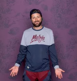 Maloja - WilliamM - Nightfall [Size: Medium]