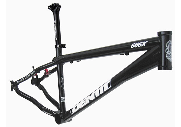 Identiti Frame - 666X